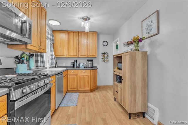 3313 Alice Street, Dearborn, MI 48124