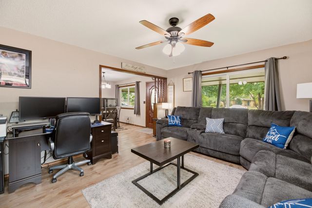 905 N Main St, Garden Plain, KS 67050