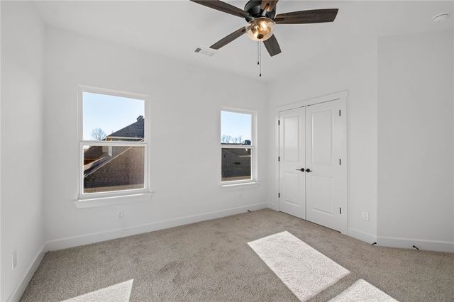 13616 Coop Road, Fayetteville, AR 72704