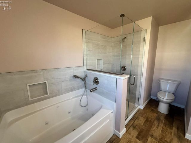 111 Tuscarawas Trail, Sandusky, OH 44870