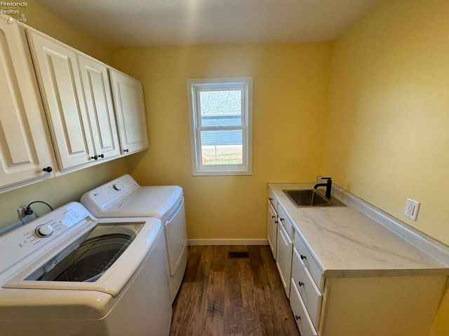 111 Tuscarawas Trail, Sandusky, OH 44870