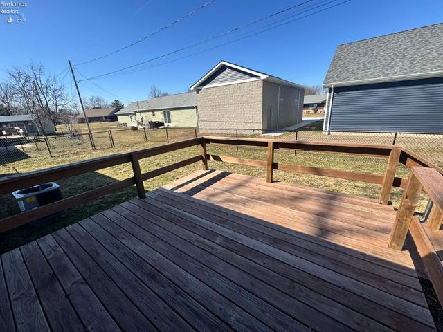 111 Tuscarawas Trail, Sandusky, OH 44870