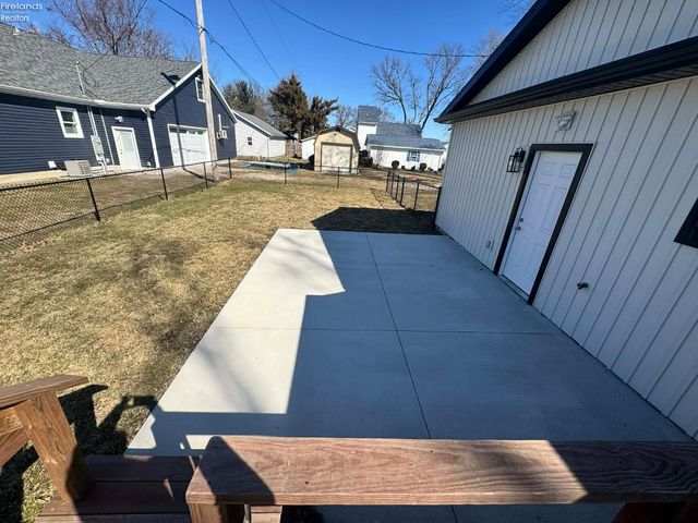 111 Tuscarawas Trail, Sandusky, OH 44870