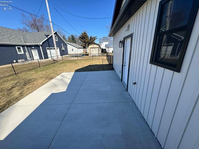 111 Tuscarawas Trail, Sandusky, OH 44870