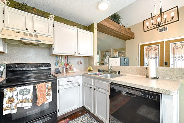 7814 Clairmont Avenue, Rowlett, TX 75089