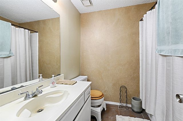 7814 Clairmont Avenue, Rowlett, TX 75089