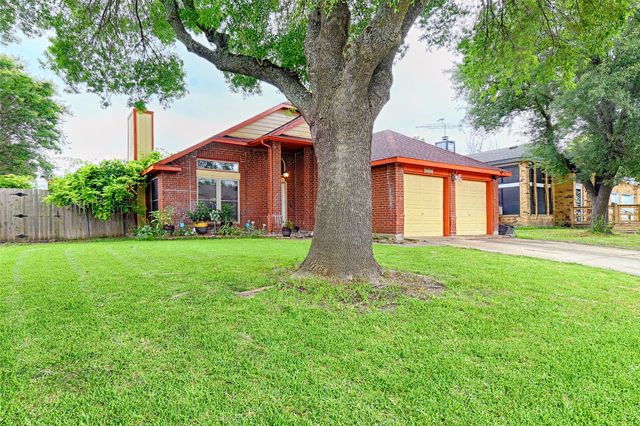 7814 Clairmont Avenue, Rowlett, TX 75089