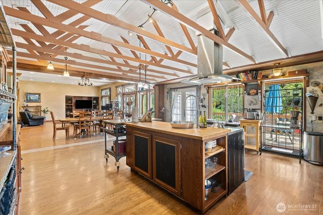121 N Carpenter Road, Snohomish, WA 98290