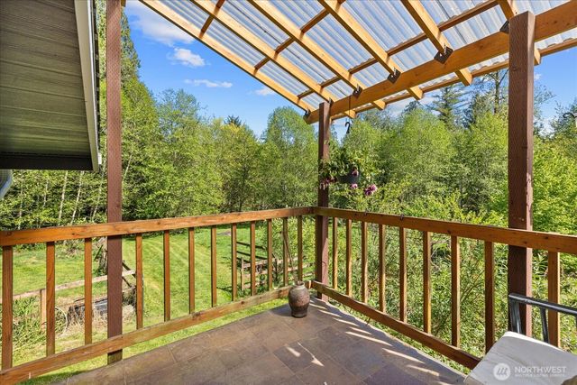 121 N Carpenter Road, Snohomish, WA 98290