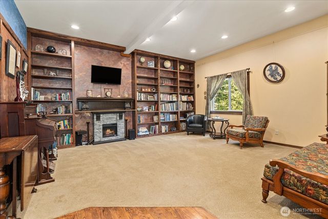 121 N Carpenter Road, Snohomish, WA 98290