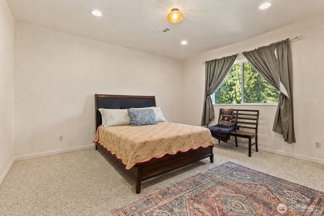 121 N Carpenter Road, Snohomish, WA 98290