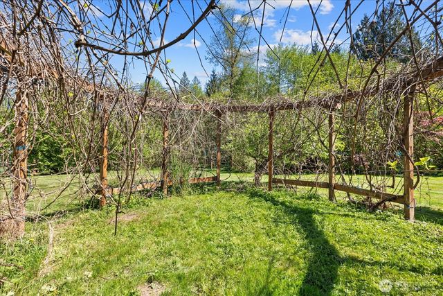 121 N Carpenter Road, Snohomish, WA 98290