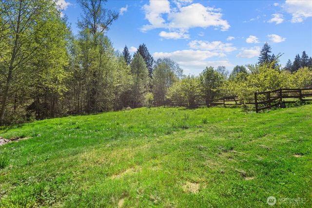 121 N Carpenter Road, Snohomish, WA 98290