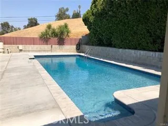 22436 Avenue San Luis, Woodland Hills, CA 91364