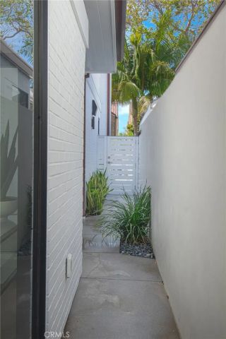 502 Begonia, Corona Del Mar, CA 92625