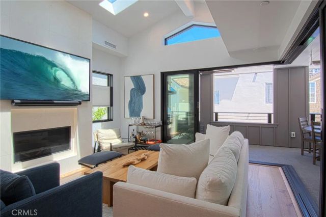 502 Begonia, Corona Del Mar, CA 92625