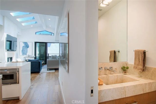 502 Begonia, Corona Del Mar, CA 92625