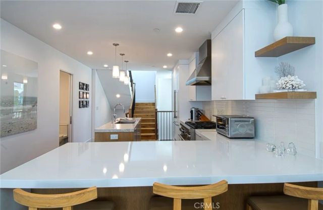 502 Begonia, Corona Del Mar, CA 92625