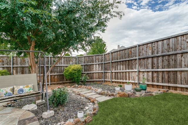 412 Red Castle Drive, Lewisville, TX 75056