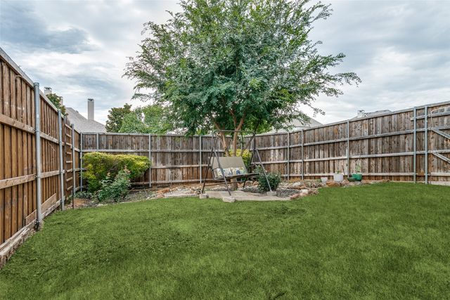 412 Red Castle Drive, Lewisville, TX 75056