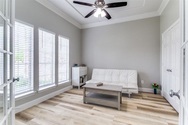 412 Red Castle Drive, Lewisville, TX 75056