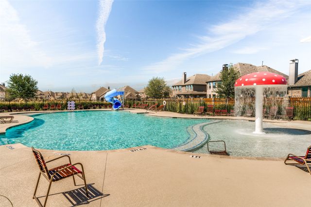 412 Red Castle Drive, Lewisville, TX 75056