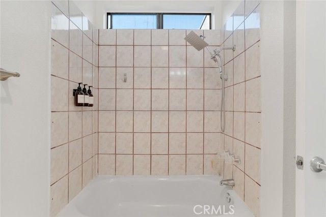 21901 Dupont Street 12, Chatsworth (los Angeles), CA 91311