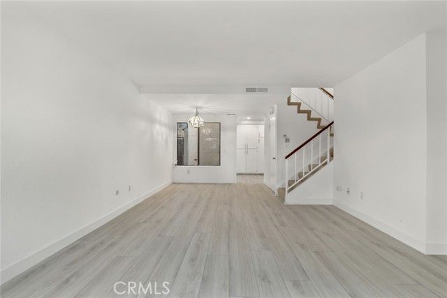 21901 Dupont Street 12, Chatsworth (los Angeles), CA 91311