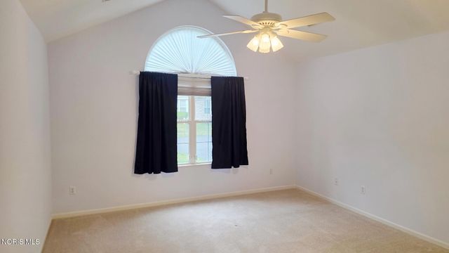 2354 Whispering Pines Drive, Toledo, OH 43617