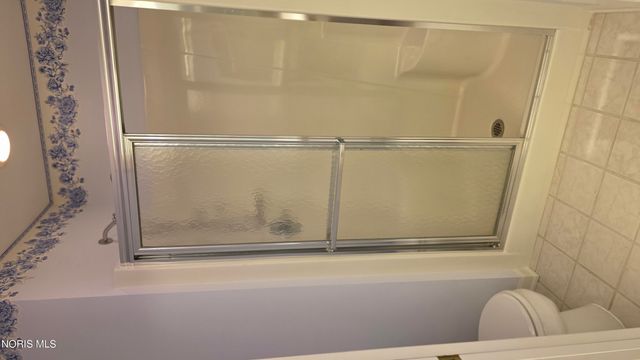 2354 Whispering Pines Drive, Toledo, OH 43617