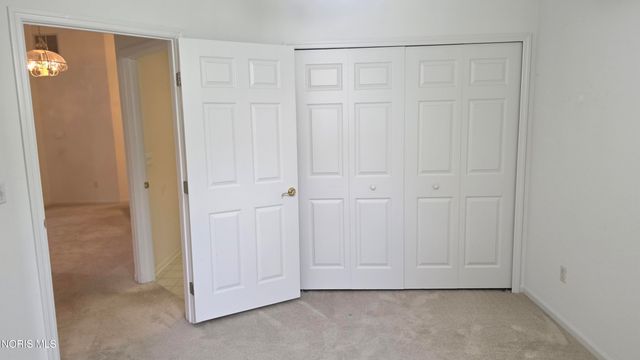 2354 Whispering Pines Drive, Toledo, OH 43617