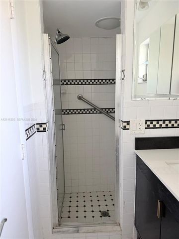 4420 NW 16th St, Lauderhill, FL 33313