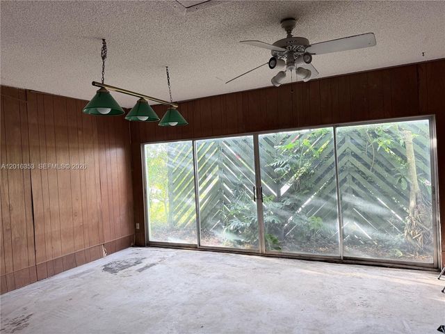 4420 NW 16th St, Lauderhill, FL 33313