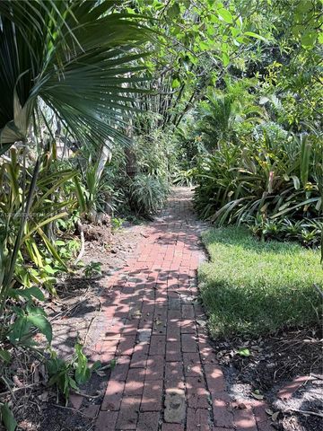4420 NW 16th St, Lauderhill, FL 33313