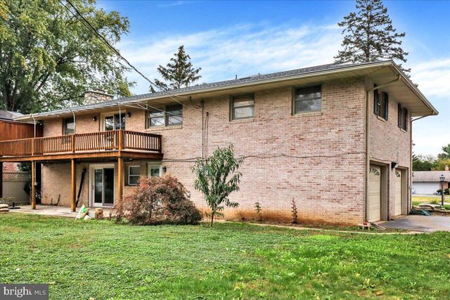 1958 GERALDSON DR, Lancaster, PA 17601