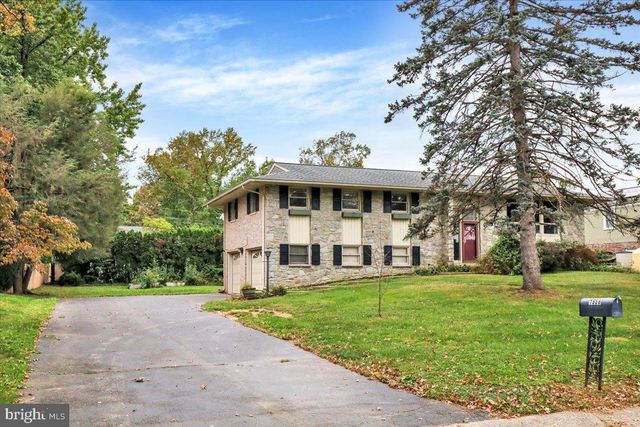 1958 GERALDSON DR, Lancaster, PA 17601
