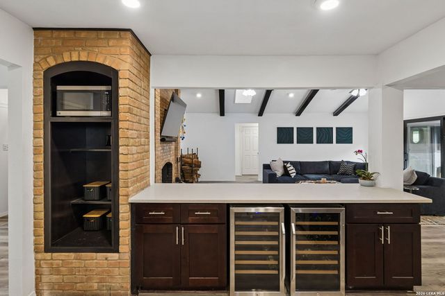 3714 Twisted Oaks Dr, San Antonio, TX 78217