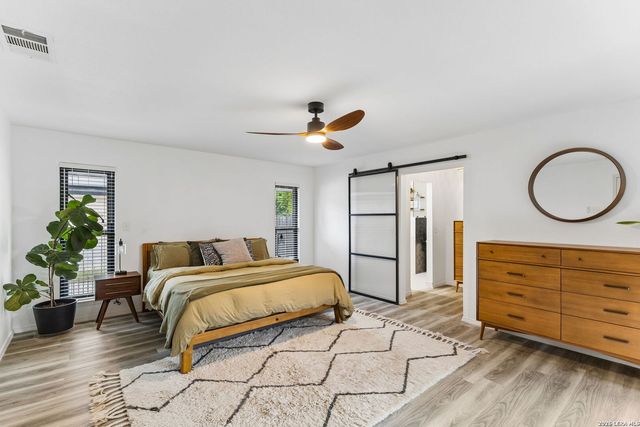 3714 Twisted Oaks Dr, San Antonio, TX 78217