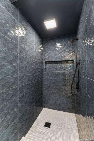 3714 Twisted Oaks Dr, San Antonio, TX 78217