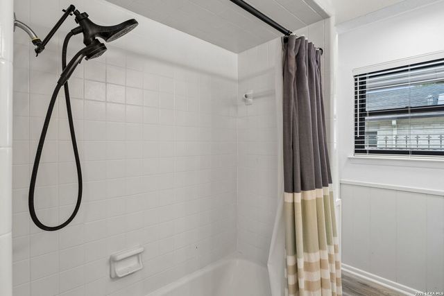 3714 Twisted Oaks Dr, San Antonio, TX 78217