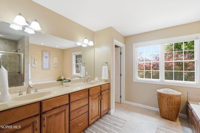 14540 Monarch Court, Perrysburg, OH 43551