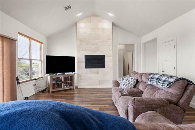 15 Blue Meadow Drive, Elgin, OK 73538