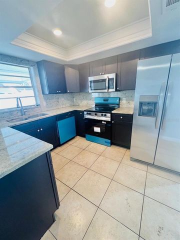 11009 SUMMER DRIVE, Tampa, FL 33624