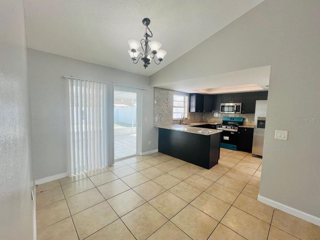 Image 3 of property listing at 11009 SUMMER DRIVE, Tampa, FL 33624