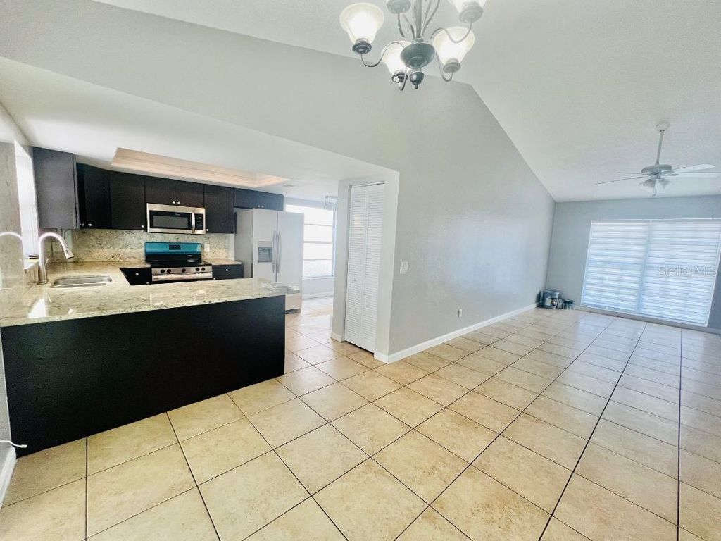 Image 4 of property listing at 11009 SUMMER DRIVE, Tampa, FL 33624