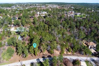 222 Makaha DR, Bastrop, TX 78602