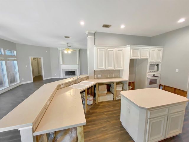 109 Smokey Lake Lane, Dickinson, TX 77539