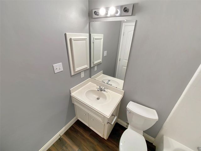 109 Smokey Lake Lane, Dickinson, TX 77539