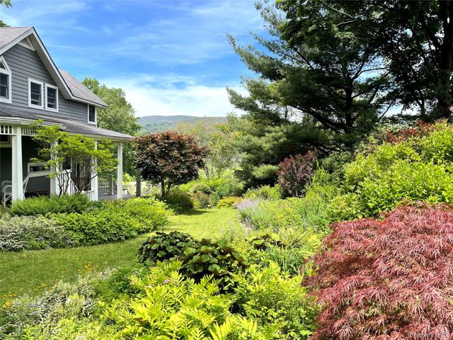 8 Manitou Ridge, Garrison, NY 10524