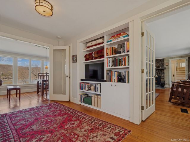 8 Manitou Ridge, Garrison, NY 10524